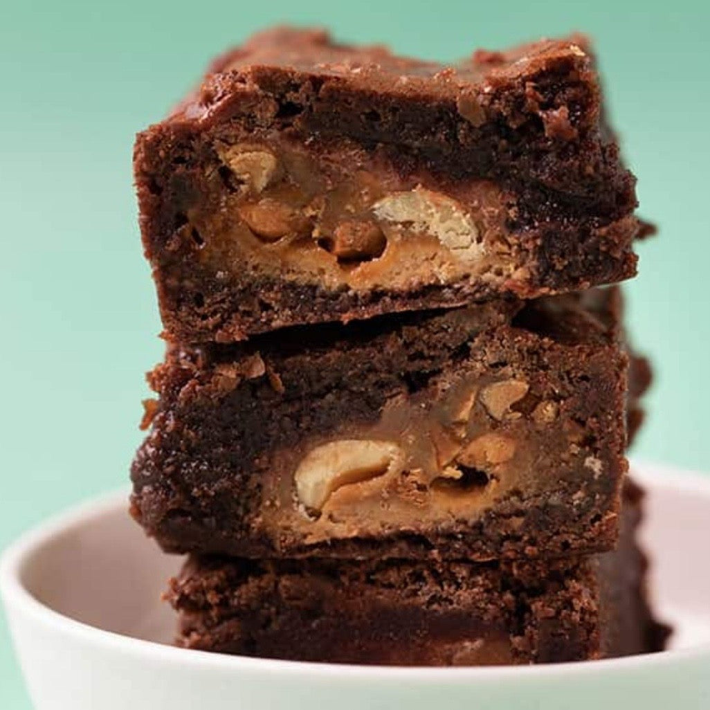 FREE BLONDIE OR BROWNIE(WITH PURCHASE)