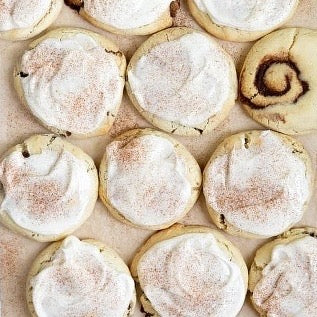 Keto Candy Jar Frosted Cinnamon Roll Cookies(2 pack)